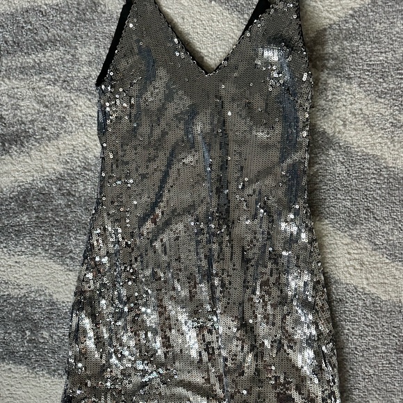 Princess Polly NIGHT FEVER MINI DRESS BLACK / SILVER - Picture 3 of 4